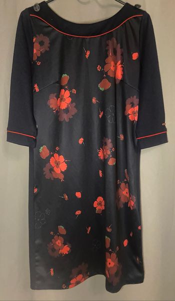 Robe bleu marine à fleurs rouges »Terre de Marins »manches 3/4