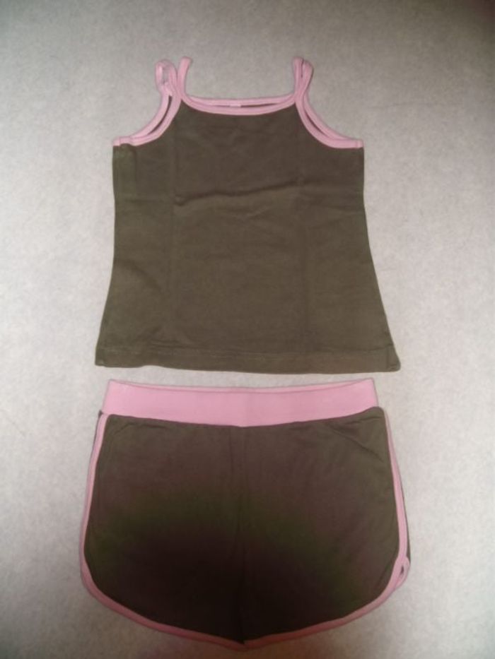 Ensemble kaki short + débardeur