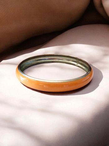 Magnifique jonc vintage orange