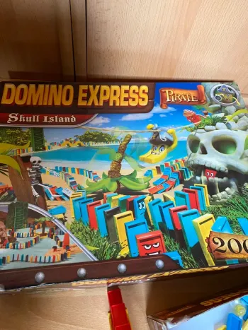 Domino express Pirates