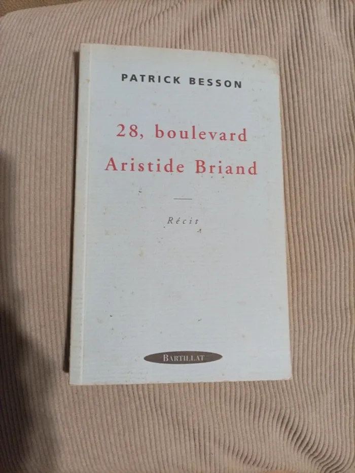 Livre 28, boulevard Aristide Briand