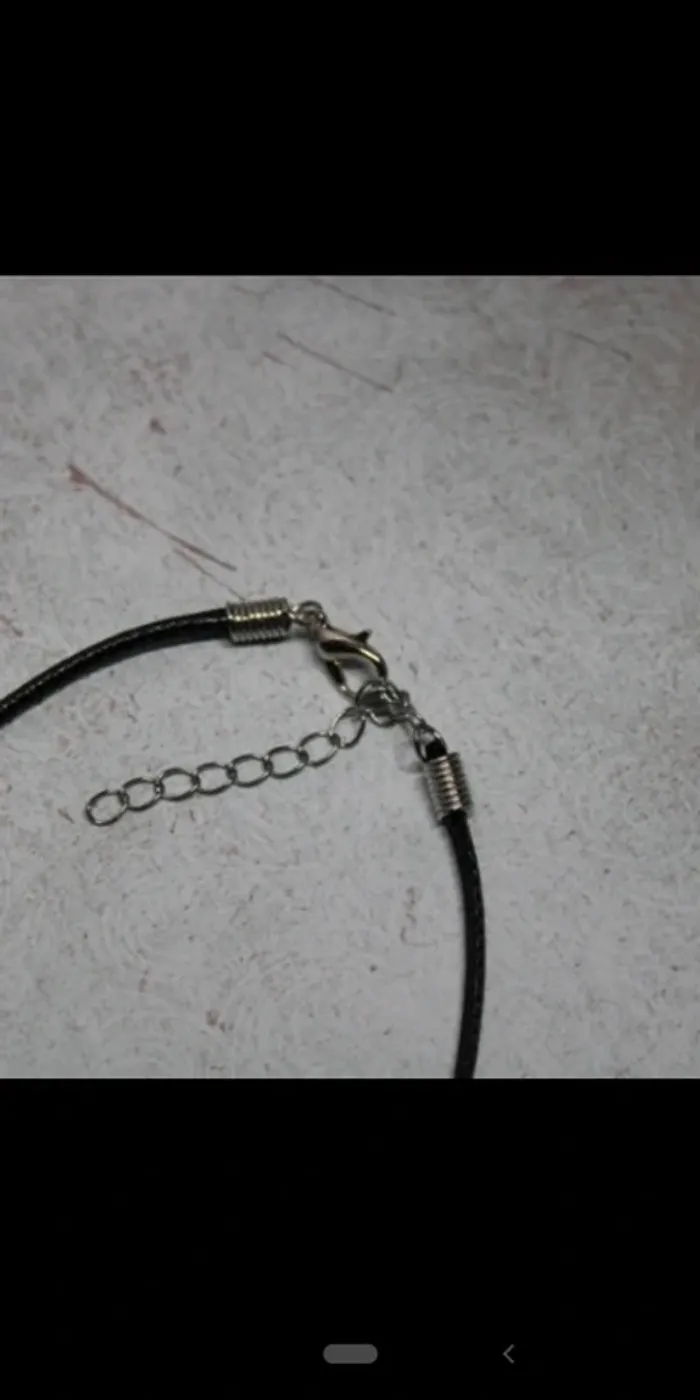 Collier pendentif rond bois fleurs flower orchidée artisan artisanat - photo numéro 2