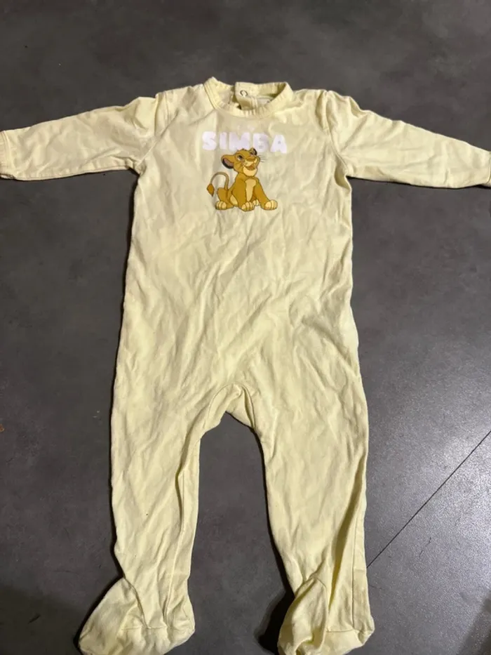 Pyjama le roi lion 9 mois