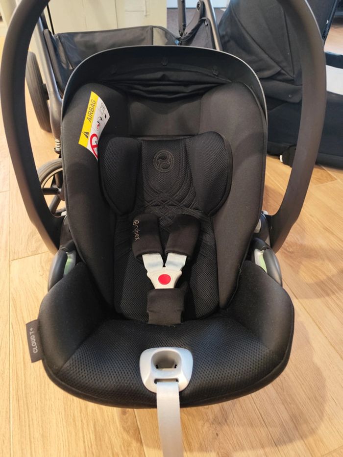 Trio poussette Cosi nacelle base isofix Cybex - photo numéro 13