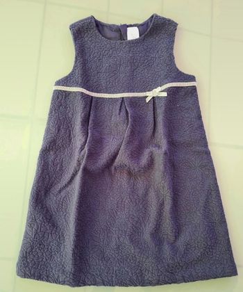 Magnifique robe bleu marine 24 mois