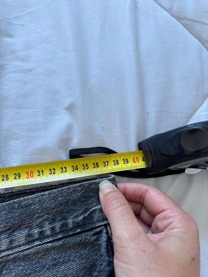 Levi’s 501 vintage court mini destroy W27 / 36‑38 S/M – mi taille gris foncé style cut off - photo numéro 15