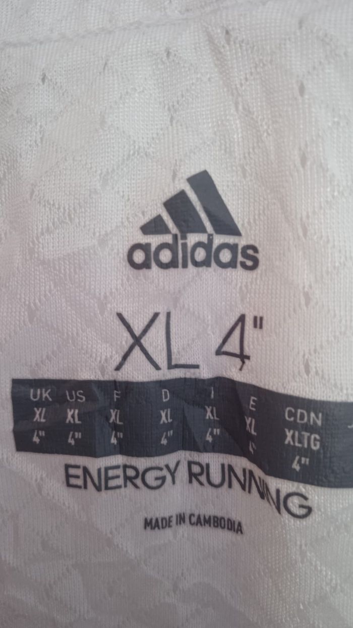 Short Running Adidas XL – Léger & Performant - photo numéro 3