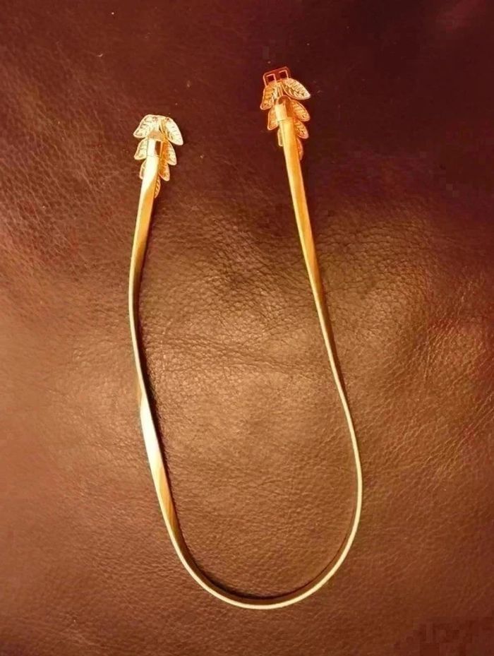 Neuve ceinture extensible dorée - photo numéro 7