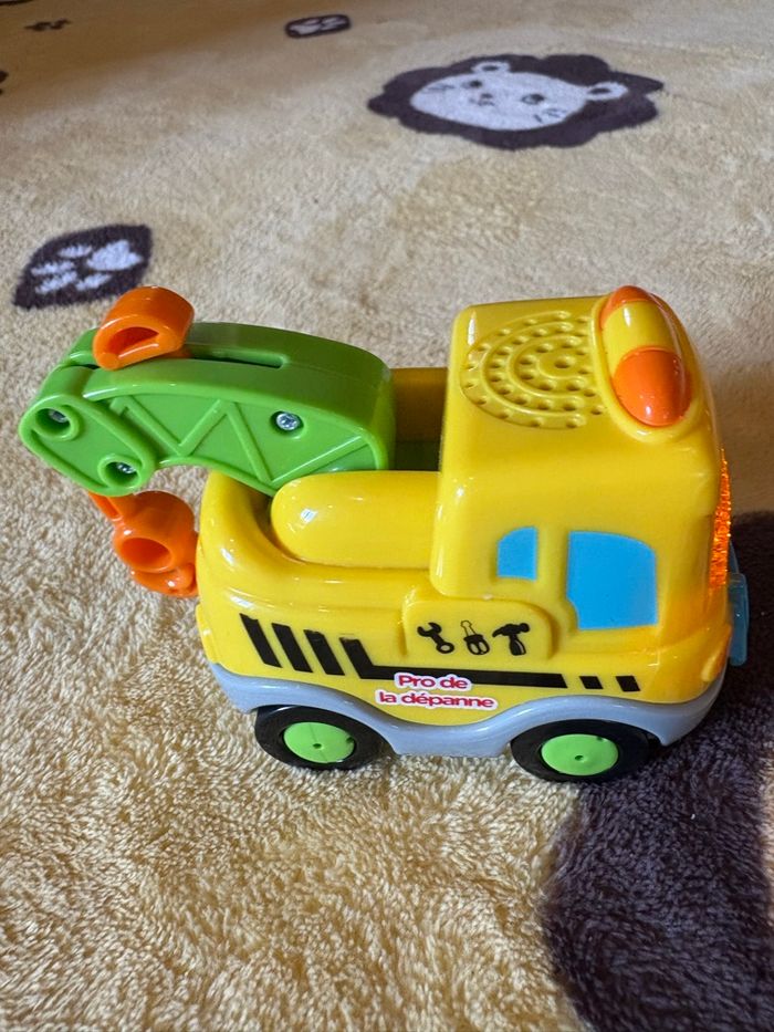 Tutut bolide Ethan le roi de la dépanne - photo numéro 5