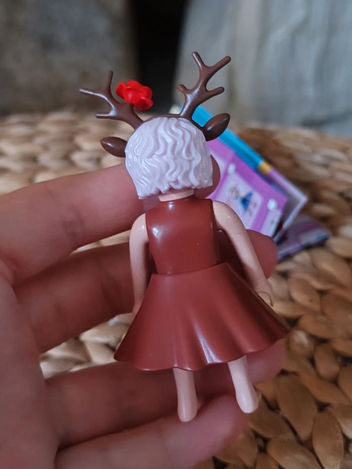 Figurine princesse renne playmobil - photo numéro 3