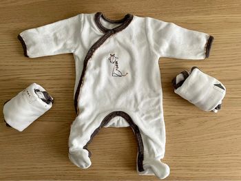 Lot pyjama + bodies ML