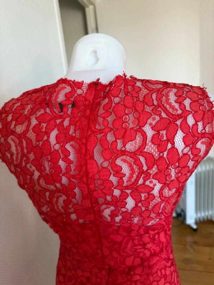Robe rouge en dentelle en bon état taille 36 tara jarmon - photo numéro 6