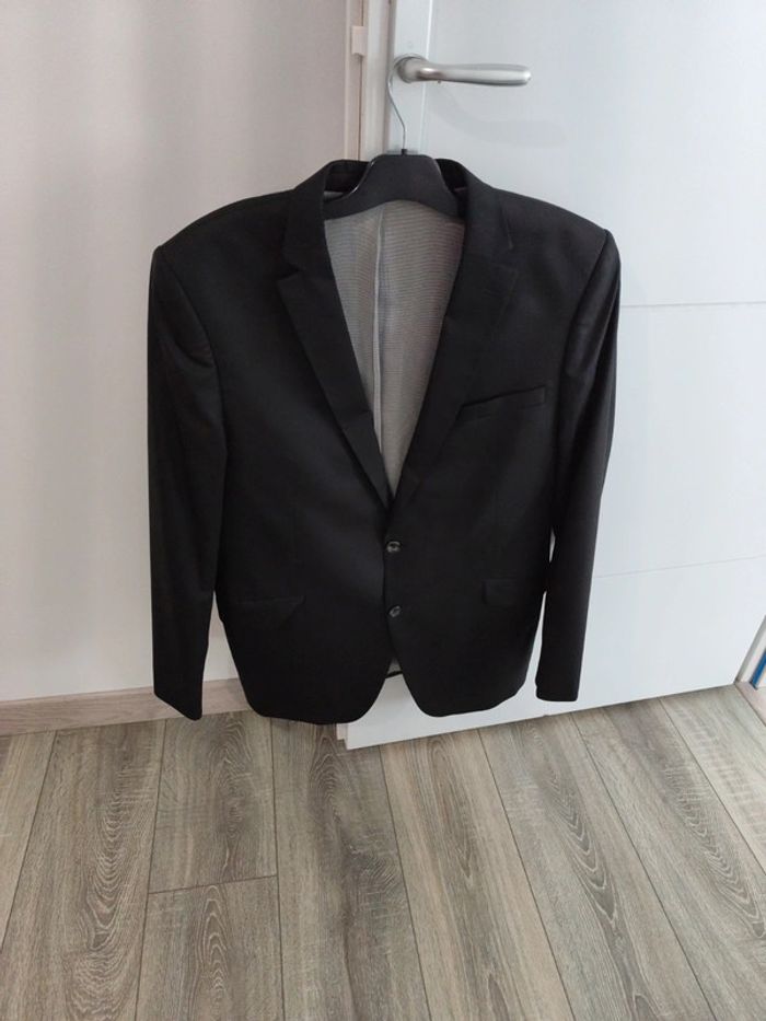 Costume noir Digel