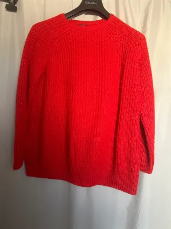 Pull rouge