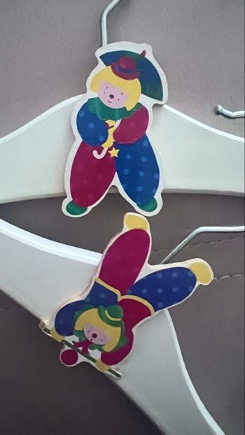 Cintres en bois enfant 