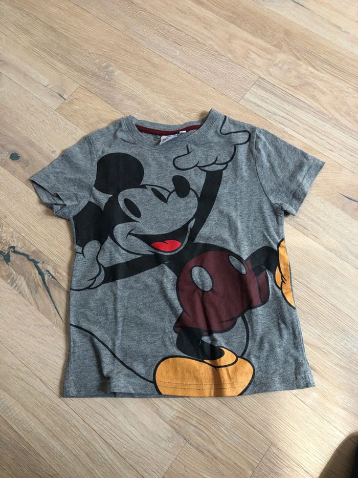 Tee shirt disney