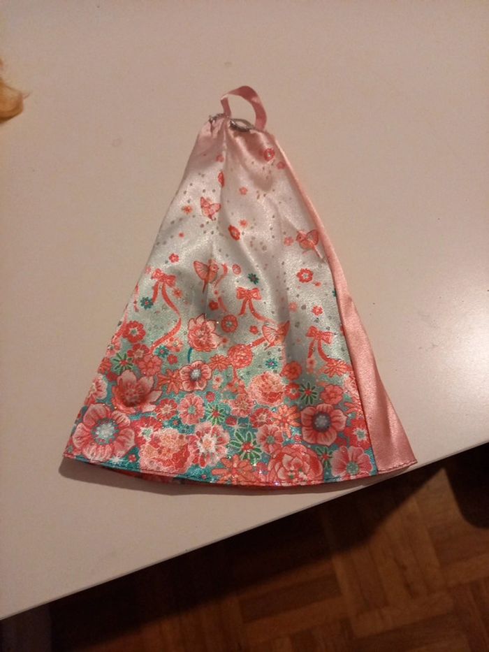 Robe longue barbie ou assimilées