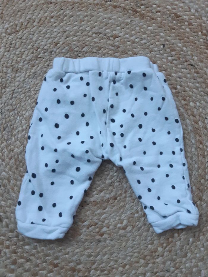 Jogging blanc à motif pois noir Kiabi 3 mois - photo numéro 3