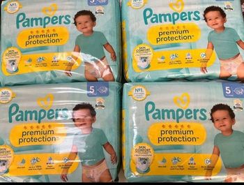 Lot de 4 paquets de couches Pampers premium protection taille 5
