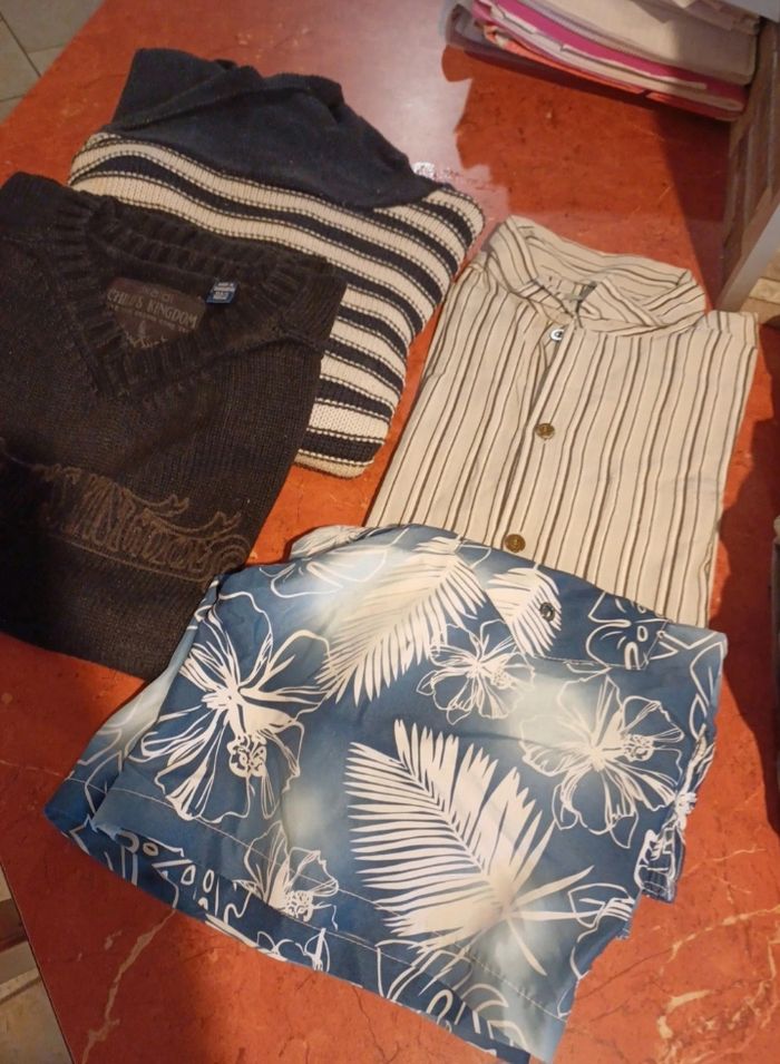 Lot de vêtements garçon taille 12 ans - photo numéro 4