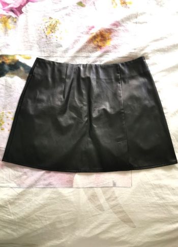 Mini jupe en similicuir