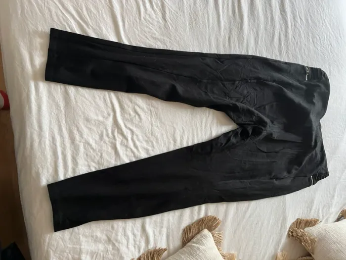 Pantalon noir - photo numéro 2