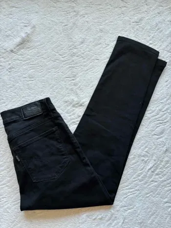 Jean Lévi’s 724 premium high rise straight droit noir taille mi haute W27 36/38 S/M parfaite état
