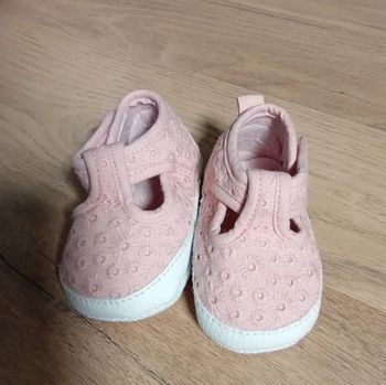 Baskets bébé rose et blanc – Pointure 16–17