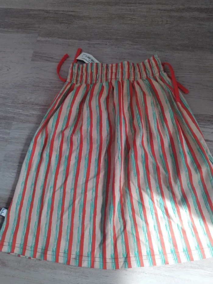 Jupe a rayures neuve