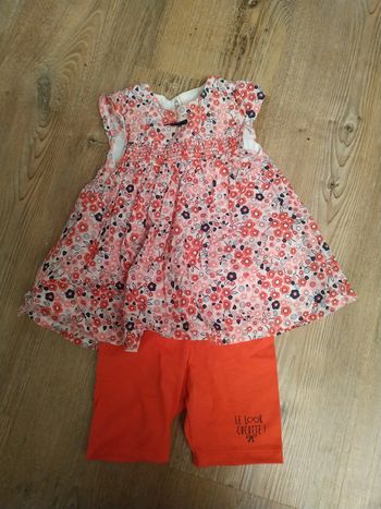 Robe fleurie et son legging / 3 mois