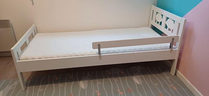 URGENT lit enfant + matelas