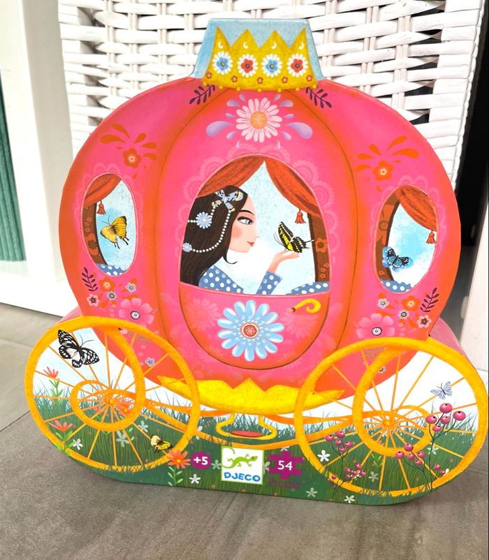 Puzzle 54 pièces, Djeco, le carrosse d'Elise