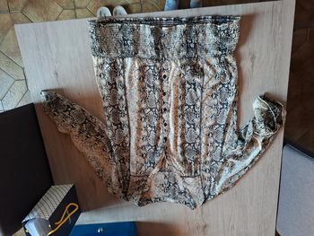 Blouse femme transparente imprimer serpent