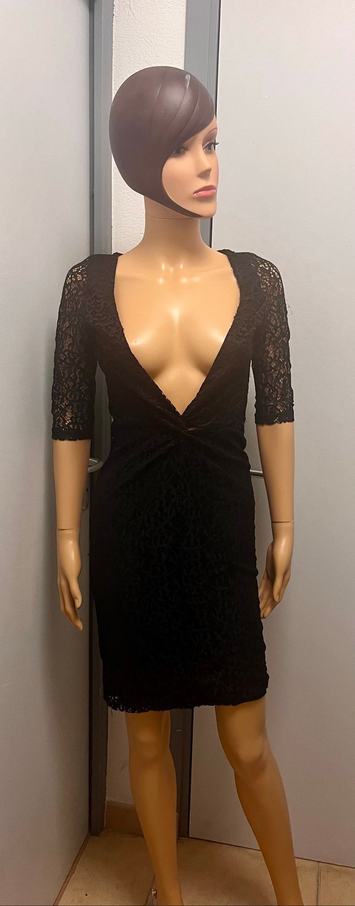 Robe noire sexy - photo numéro 4