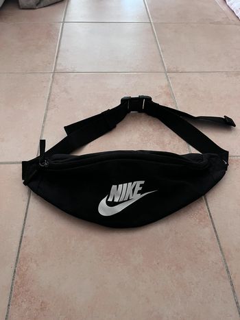 Banane Nike noir