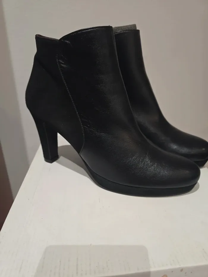 Bottines Studio Paloma noires taille 41