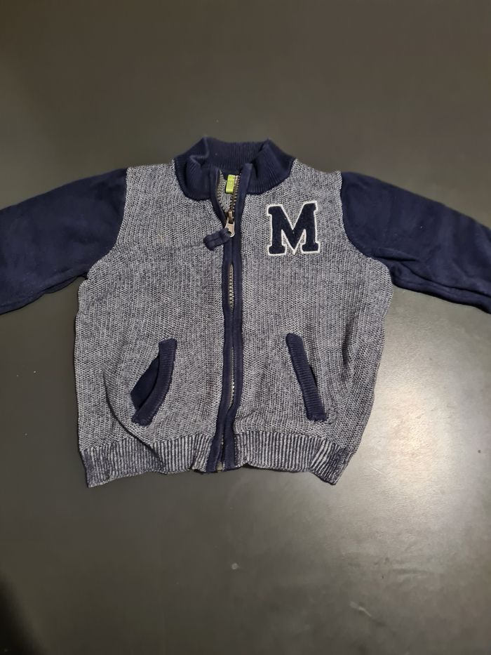 Lot de 3 sweet/pulls/ gilet 18mois - photo numéro 4