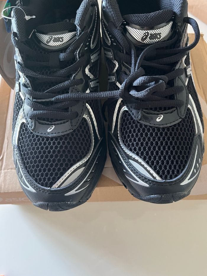 ASICS gt-2160 Noir et argenté size 40,5 - photo numéro 2