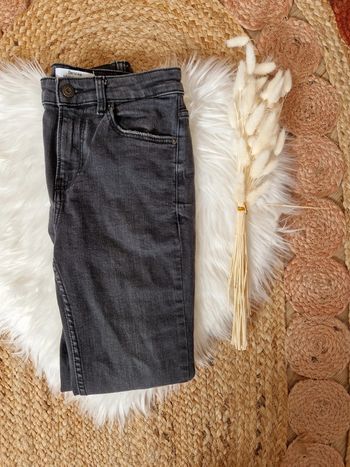 🐭 Jeans gris foncé Bershka taille 36