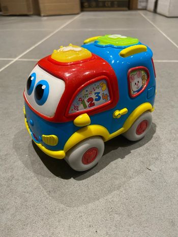 Véhicule parlant clementoni