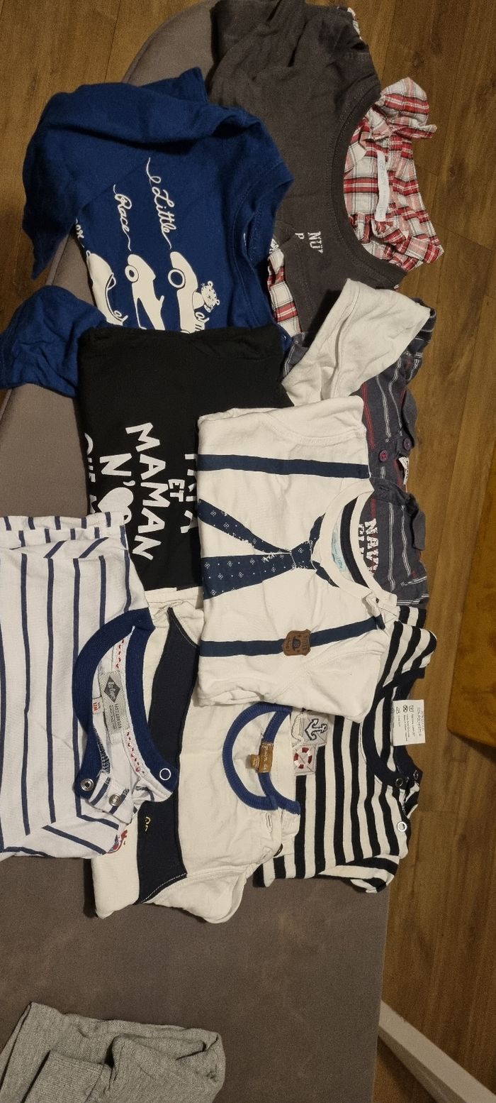 Lot tee shirt garçon 12 mois