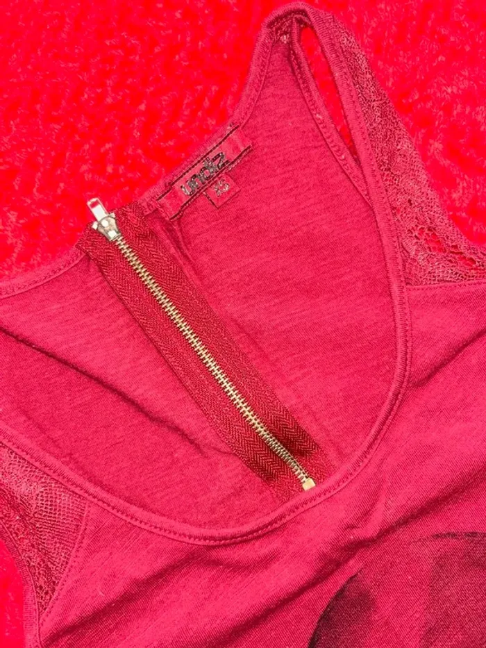 Débardeur rouge - photo numéro 2