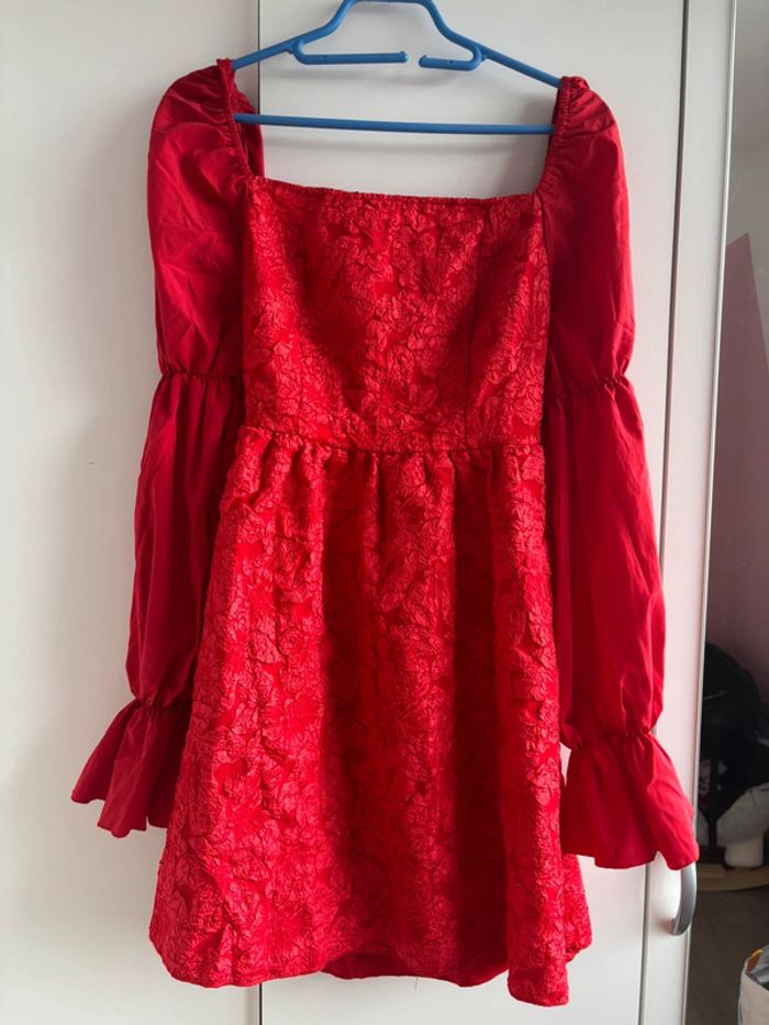 Robe Rouge vif manches bouffantes - photo numéro 3