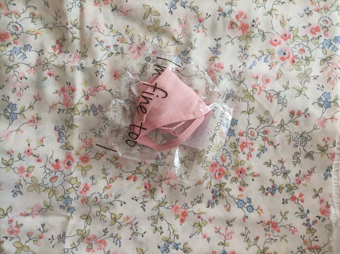 String neuf rose pâle coton taille M / L - photo numéro 3