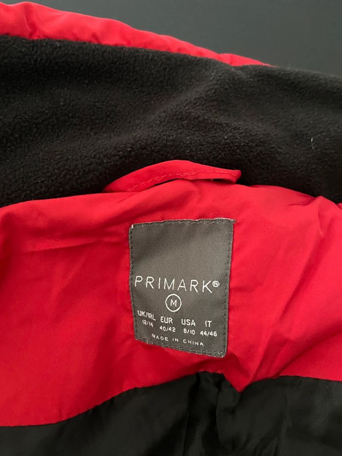 Magnifique doudoune à capuche rouge / Taille M - photo numéro 4