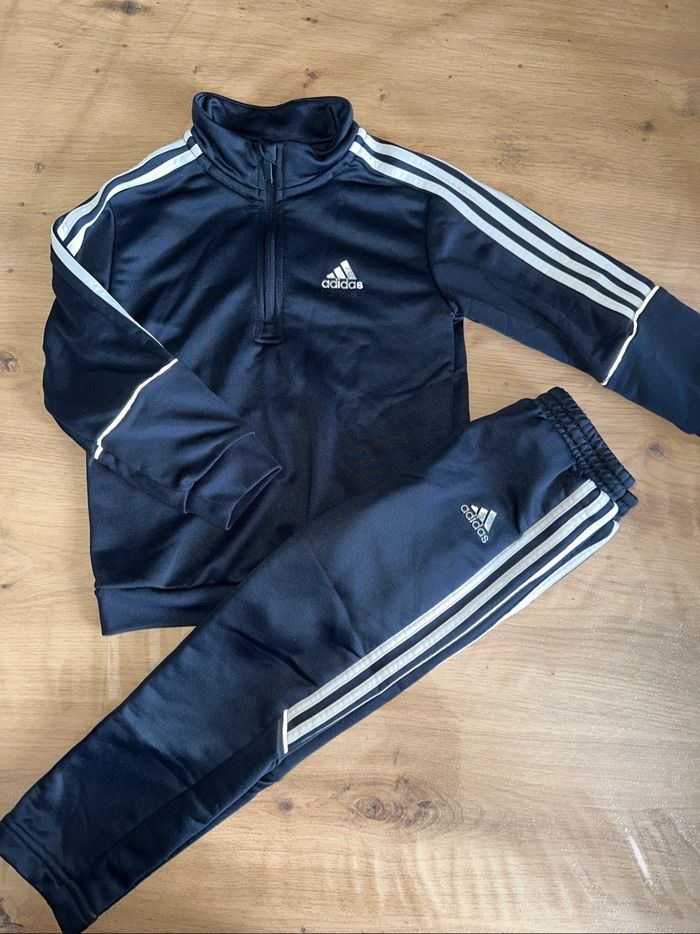 Survêtement adidas