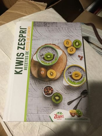 Livre de recettes avec les kiwis zespri