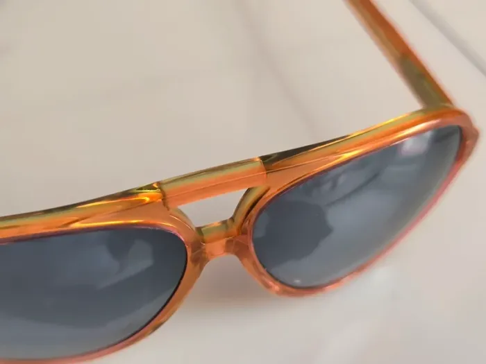 DIESEL lunettes de soleil UV3 - Monture orange & verres effet miroir - photo numéro 8
