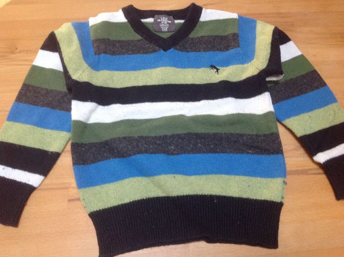 PUll col V H&M 7 ans