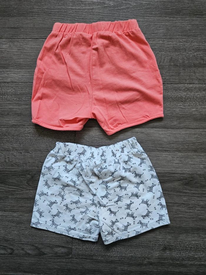 Lot de 2 shorts fille taille 18 mois - photo numéro 4